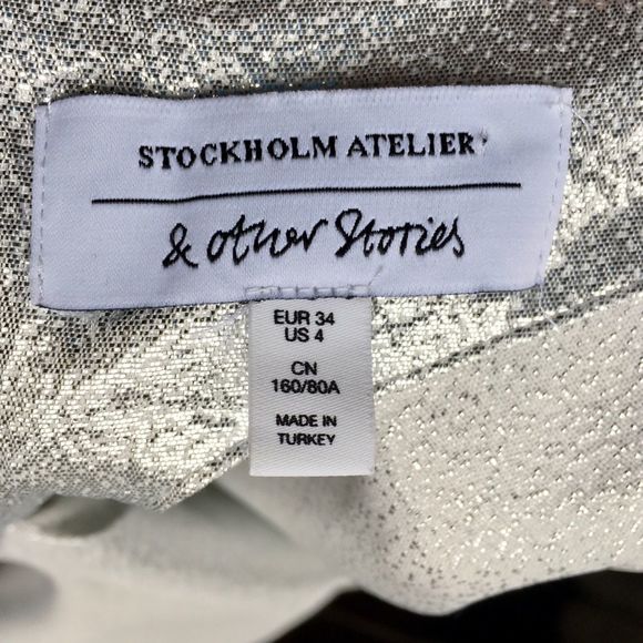 Anthropologie & Other Stories silver lamé short sleeve puff sleeve top size 4 - Picture 15 of 16
